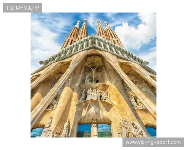 探索巴塞罗那：一座融合艺术、历史与现代魅力的城市之旅