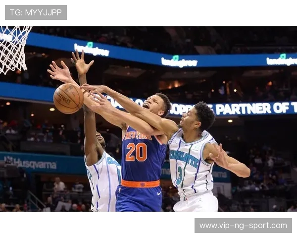 热火激战尼克斯上演东部焦点对决巅峰对抗引爆球迷激情