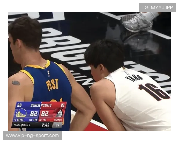 开拓者迎战勇士争夺季后赛席位 双方明星球员对决成焦点