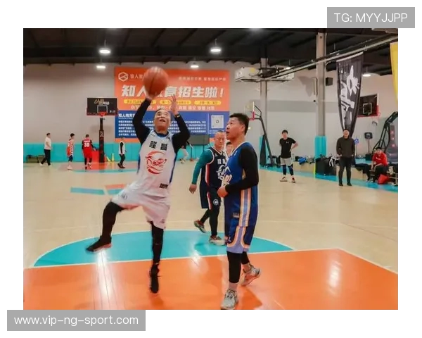 探秘篮球明星成长历程与赛场荣耀故事全景解析全面呈现传奇之路旅