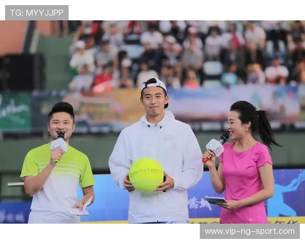 全国锦标赛回顾：成都网球队默契配合展现团队精神与竞技水平