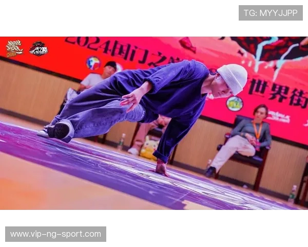 广州飞盘队在世界街舞大赛中的力量表现引发热议与赞赏 广州飞盘队在世界街舞大赛中的力量表现引发热议与赞赏