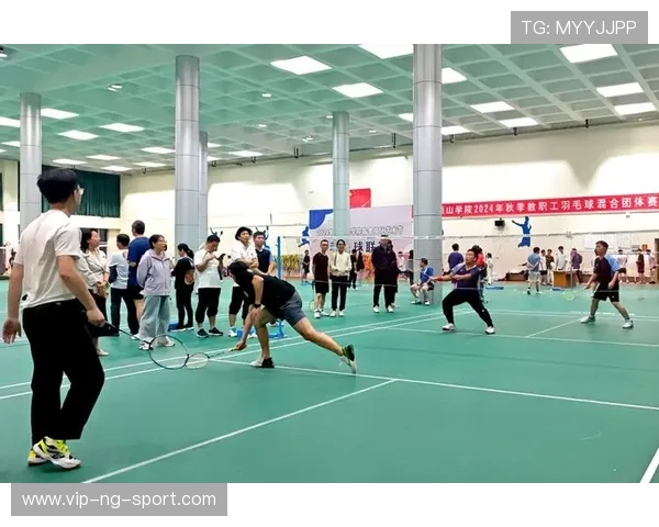 重庆羽毛球队的意识提升与团队凝聚力探讨