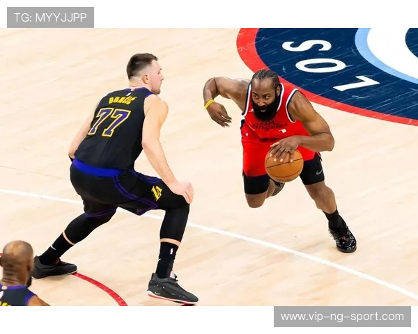 2017年NBA季后赛开拓者对阵快船的精彩对决回顾与分析